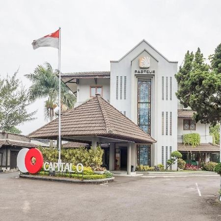 Capital O 874 Hotel Nyland Pasteur Bandung Exterior foto